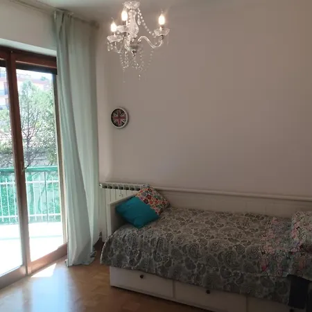 Sanremo Apartment דירה *