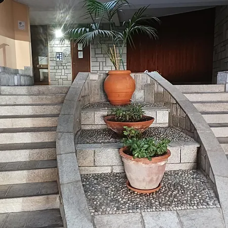 Sanremo Apartment דירה *