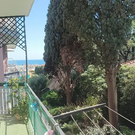 Sanremo Apartment דירה סנרמו